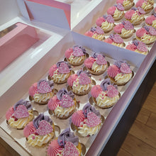 Load image into Gallery viewer, Cupcakes