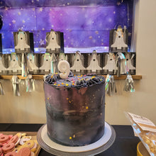 Load image into Gallery viewer, Custom Cake
