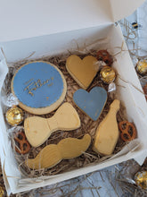 Load image into Gallery viewer, Biscuit Box
